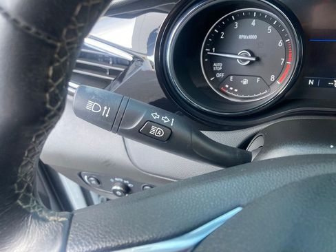 Certified 2021 Buick Encore GX Select image 19