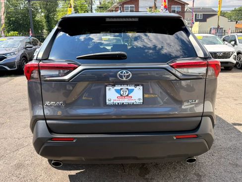 Used 2024 Toyota RAV4 XLE FWD image 6