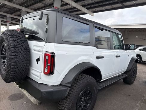 Used 2022 Ford Bronco Wildtrak image 5