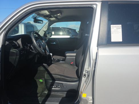 Used 2018 Toyota 4Runner TRD Off-Road image 14