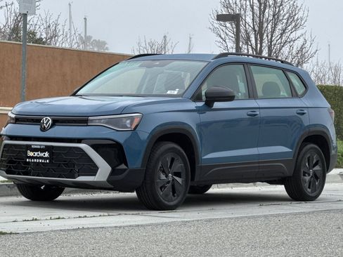 New 2026 Volkswagen Taos S FWD image 8
