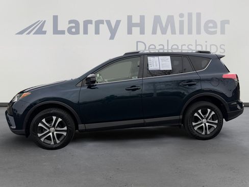 Used 2018 Toyota RAV4 LE w/ All Weather Liner Package image 2