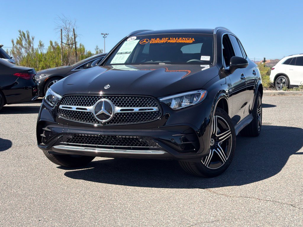 Used 2026 Mercedes-Benz GLC 300 4MATIC image 2