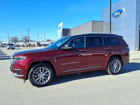 Used 2022 Jeep Grand Cherokee L Summit w/ Luxury Tech Group V image 8