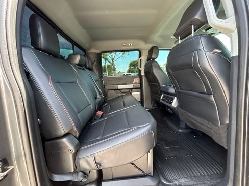 Used 2024 Ford F350 Lariat w/ Lariat Ultimate Package AWD/4WD image 33