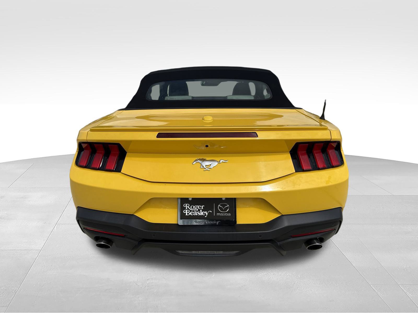 Used 2024 Ford Mustang Premium RWD image 6