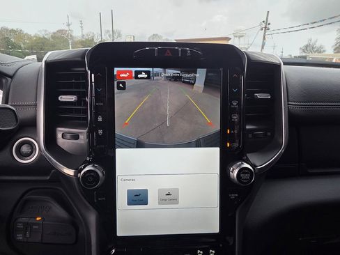 Used 2024 RAM 3500 Laramie w/ Night Edition image 17