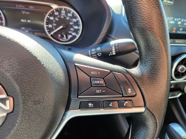Used 2024 Nissan Sentra SV FWD image 33
