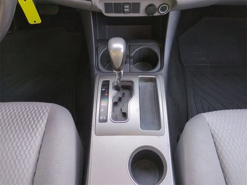 Used 2014 Toyota Tacoma PreRunner image 18