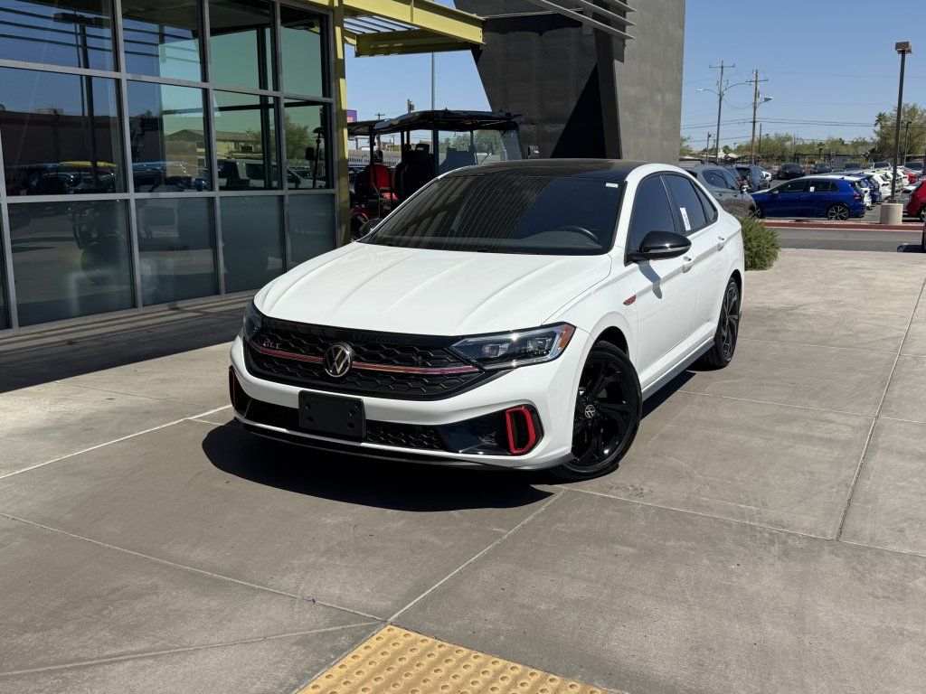 Used 2024 Volkswagen Jetta GLI Autobahn w/ GLI Black Package FWD image 2