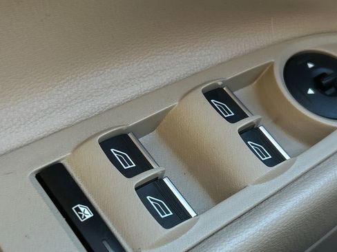 Used 2017 Ford Escape SE w/ Equipment Group 201A image 32