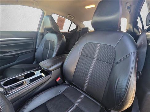 Used 2024 Nissan Altima 2.5 SR image 16