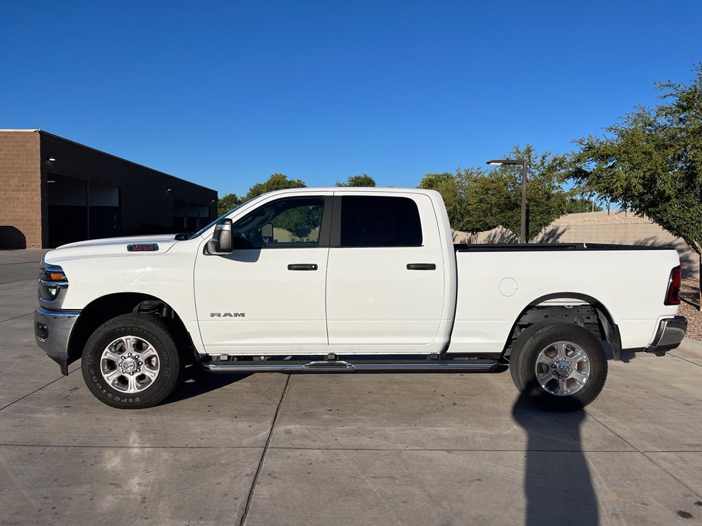 Used 2026 RAM 2500 Big Horn AWD/4WD image 10