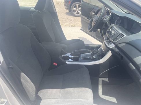 Used 2013 Honda Accord LX image 23