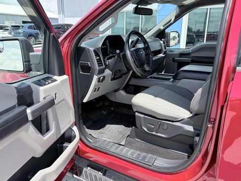 Used 2020 Ford F150 XLT w/ Equipment Group 302A Luxury AWD/4WD image 8