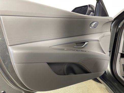 New 2026 Hyundai Elantra SE w/ Cargo Package FWD image 19