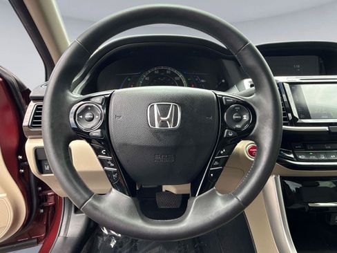 Certified 2017 Honda Accord Touring image 28