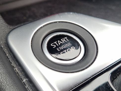Used 2024 Nissan Sentra SR w/ SR Premium Package FWD image 17