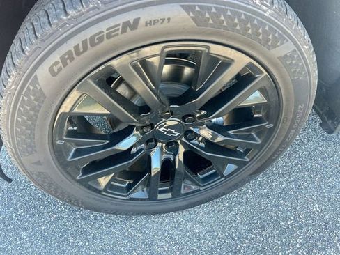 Used 2023 Chevrolet Silverado 1500 High Country w/ High Country Premium Package AWD/4WD image 14