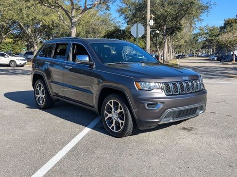 Used 2019 Jeep Grand Cherokee Limited image 3