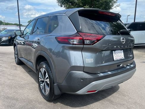 Used 2023 Nissan Rogue SV AWD/4WD image 2