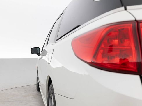 Used 2018 Honda Odyssey Touring image 13