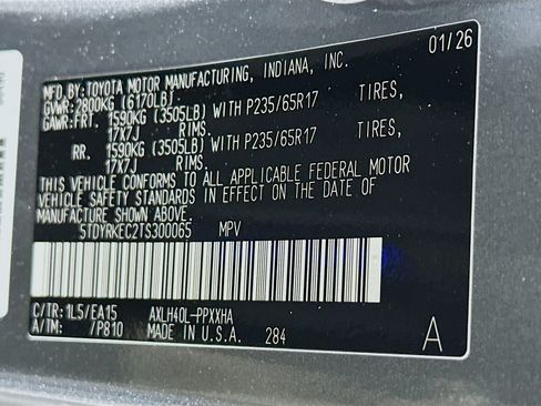 Used 2026 Toyota Sienna XLE FWD image 12