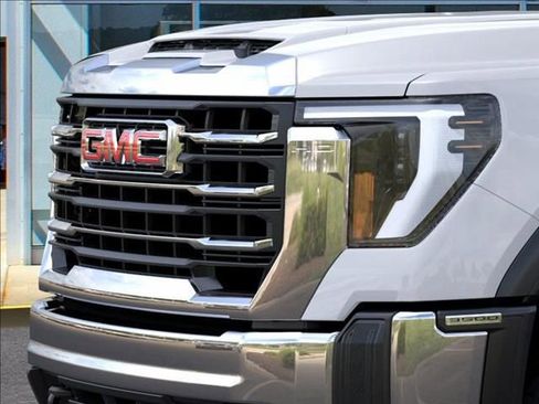 New 2025 GMC Sierra 3500 Pro w/ Convenience Package AWD/4WD image 13