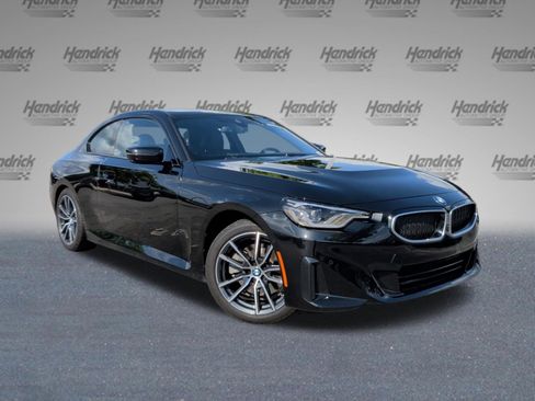 Certified 2025 BMW 230i Coupe RWD image 2