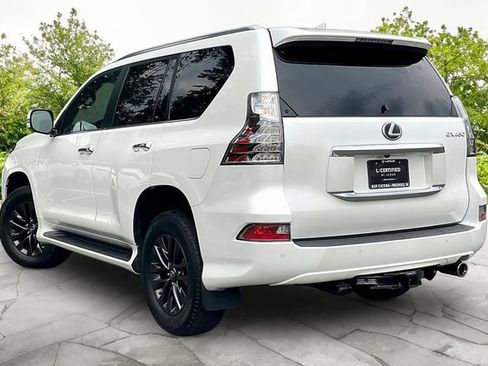 Certified 2023 Lexus GX 460 Premium w/ Premium Package AWD/4WD image 4