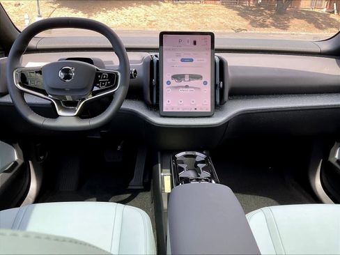 New 2026 Volvo EX30 Ultra w/ Climate Package image 9