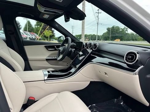 Used 2026 Mercedes-Benz C 300 4MATIC Sedan image 25