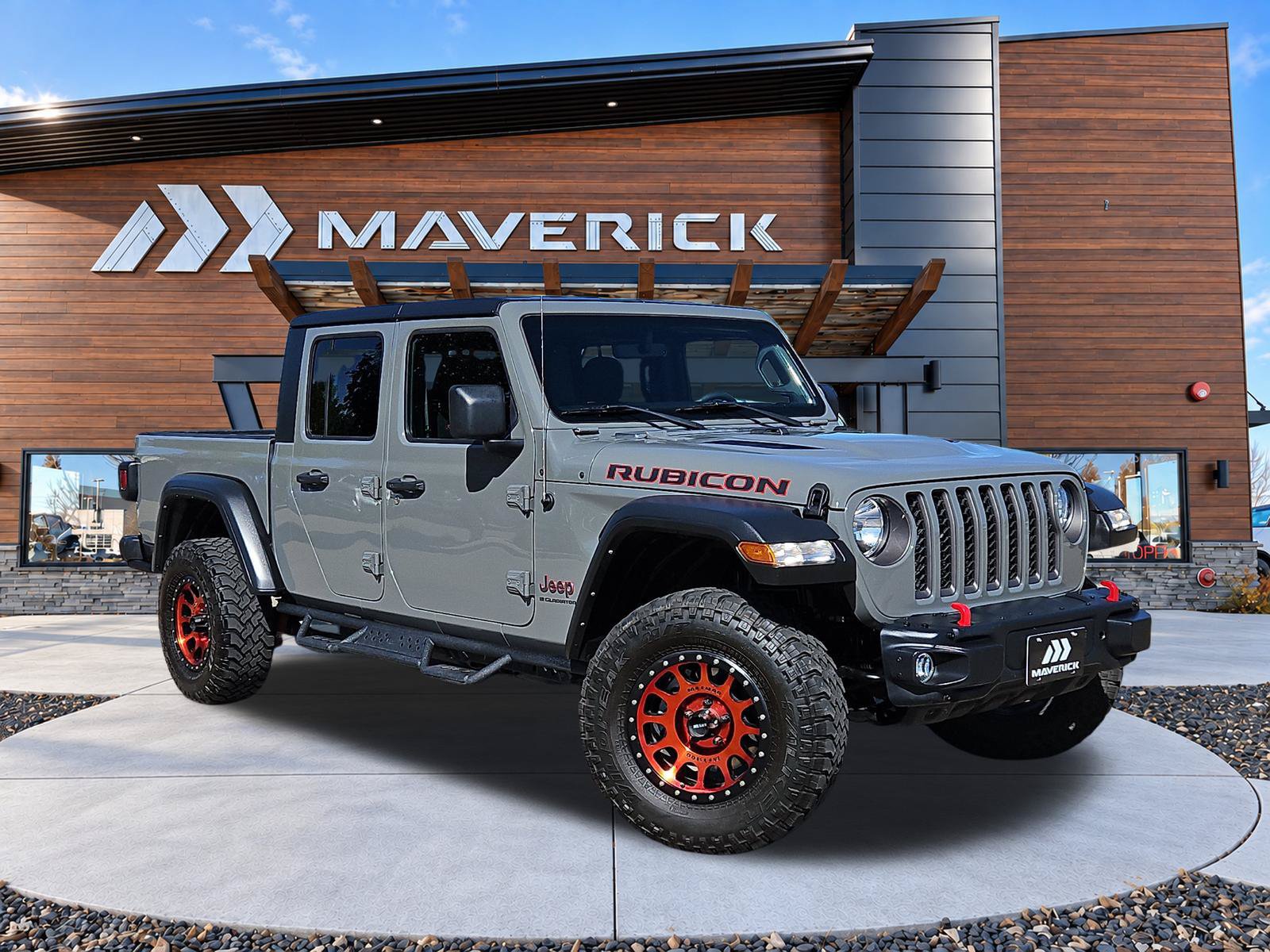 Used 2023 Jeep Gladiator Rubicon w/ Cold Weather Group AWD/4WD image 2