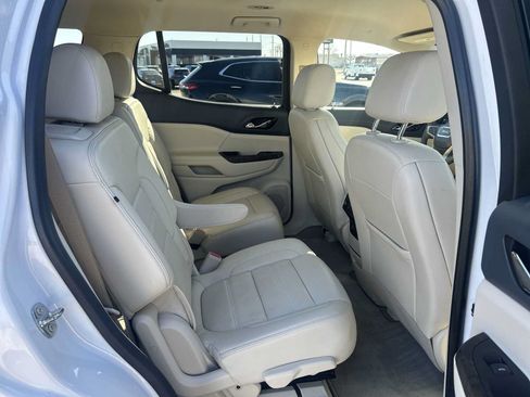 Used 2023 GMC Acadia Denali FWD image 28