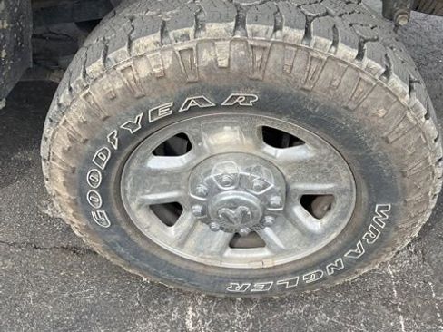 Used 2021 RAM 2500 Big Horn image 5