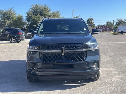 New 2025 Lincoln Navigator Reserve w/ Jet Appearance Package image 8
