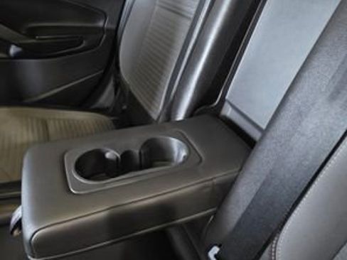 Used 2017 Ford Escape SE w/ Equipment Group 201A image 29