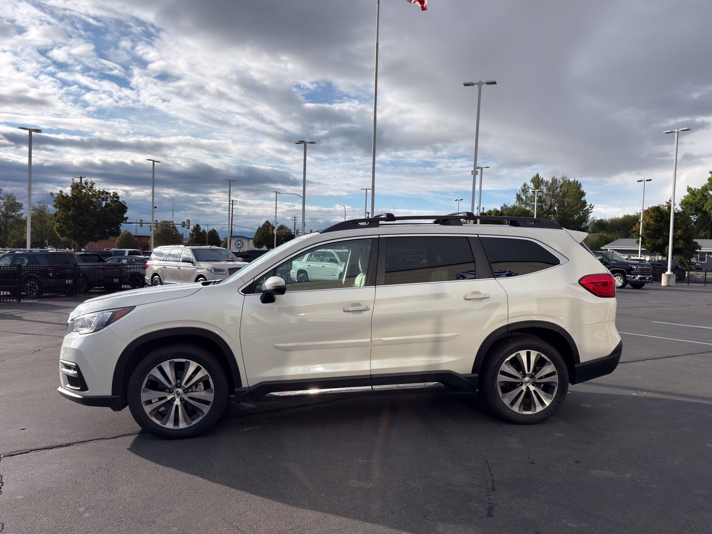 Used 2021 Subaru Ascent Limited w/ Technology Package AWD/4WD image 21