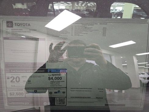 New 2026 Toyota Sequoia Platinum image 7