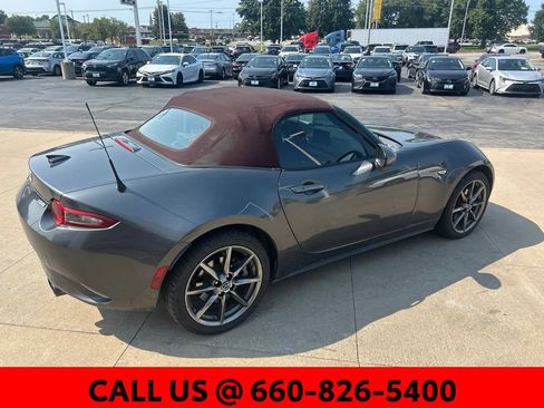 Used 2018 MAZDA MX-5 Miata Grand Touring RWD image 5