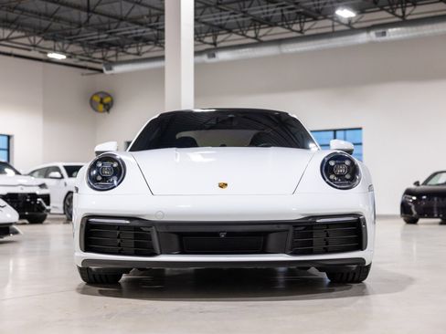 Used 2022 Porsche 911 Carrera image 2