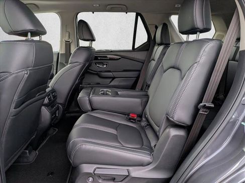 New 2025 Honda Pilot Touring image 16