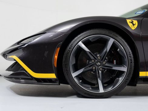 Used 2022 Ferrari SF90 Spider AWD/4WD image 13