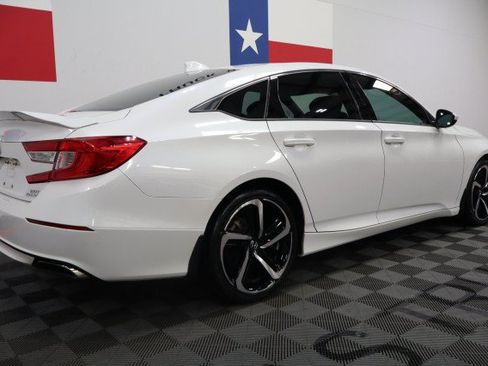 Used 2018 Honda Accord Sport image 20