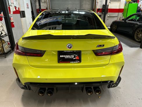 Used 2022 BMW M3 Competition w/ M Carbon Exterior Package image 8