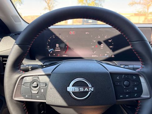 Used 2026 Nissan Sentra SR w/ Floor Mat Package FWD image 27