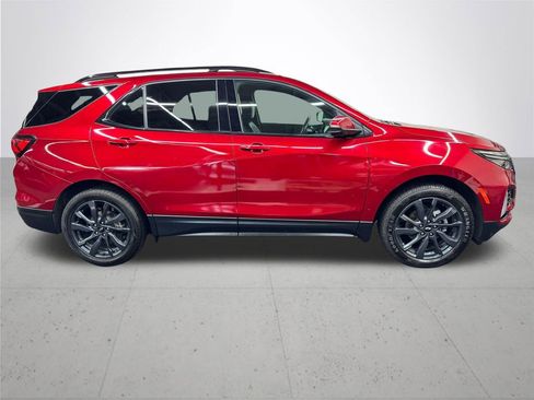 Used 2022 Chevrolet Equinox RS w/ RS Leather Package AWD/4WD image 8