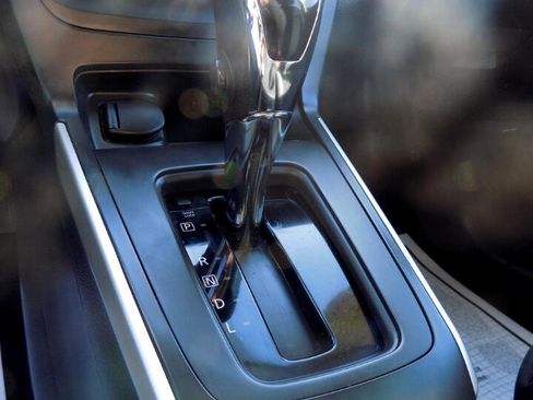 Used 2016 Nissan Sentra SV image 20