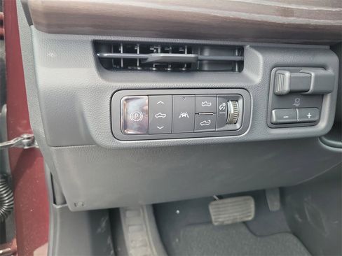 New 2025 GMC Sierra EV Denali image 13