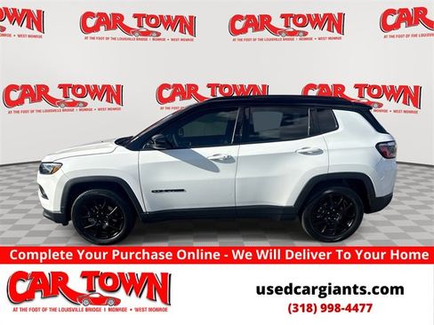 Used 2022 Jeep Compass Altitude image 1